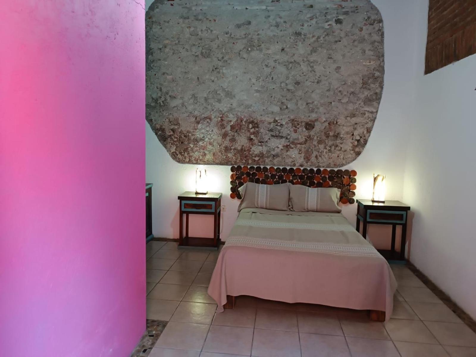 Bacantes Hotel *