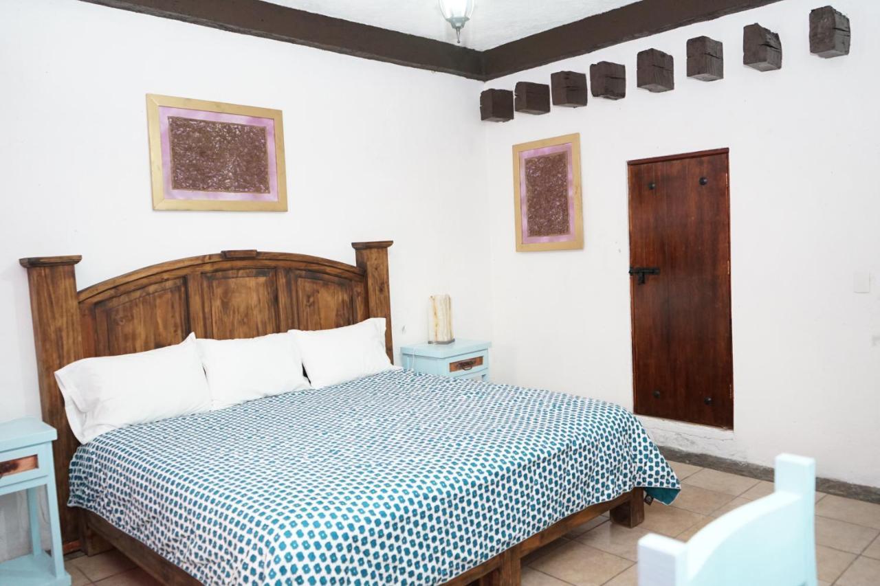 Hotel Bacantes *
